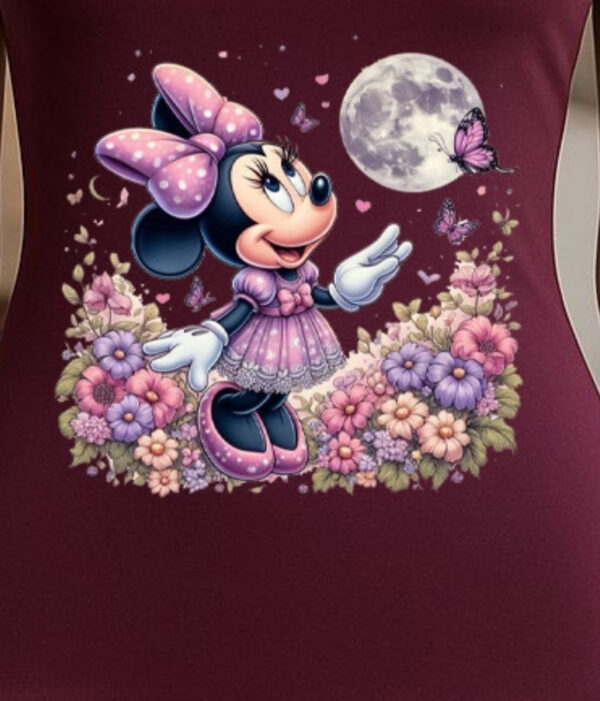 Robe violette avec imprimé Minnie Mouse sous la lumière de la lune – Image 4